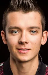 Эйса Баттерфилд